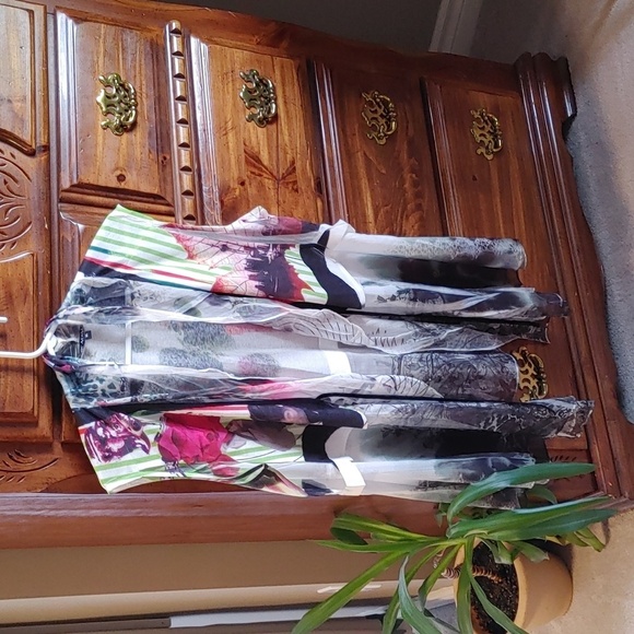 💚NWOT Women's Picadilly Semi Shear Flowy Vest - Picture 2 of 11